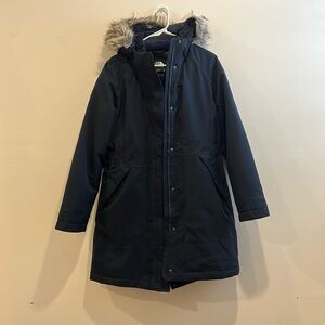 North Face | Women’s Down Winter Coat ❄️